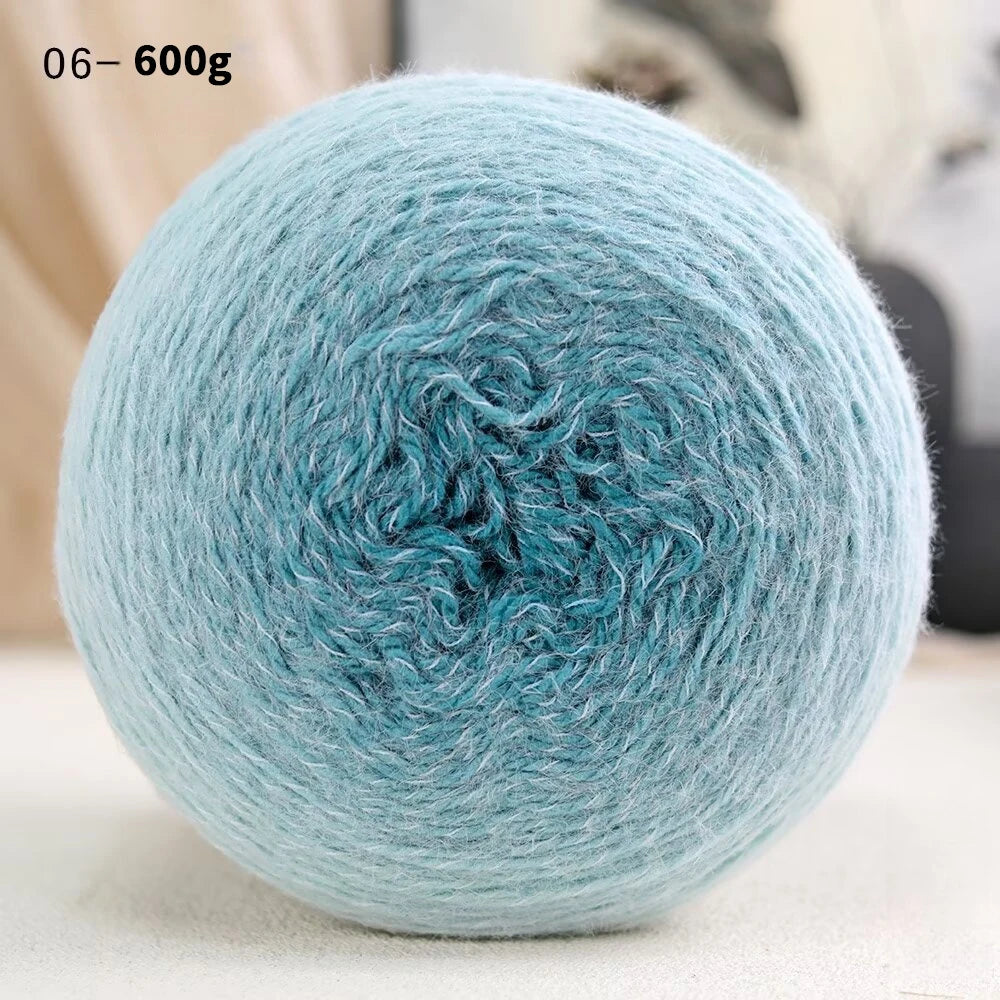 Gradient Yarn Super Skein 600g