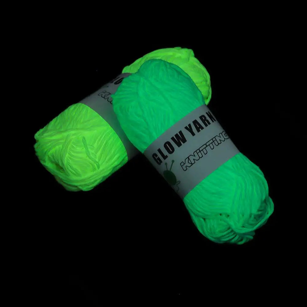 Novel Functional Yarn Glow in the Dark Polyester Luminous Chunky Yarn