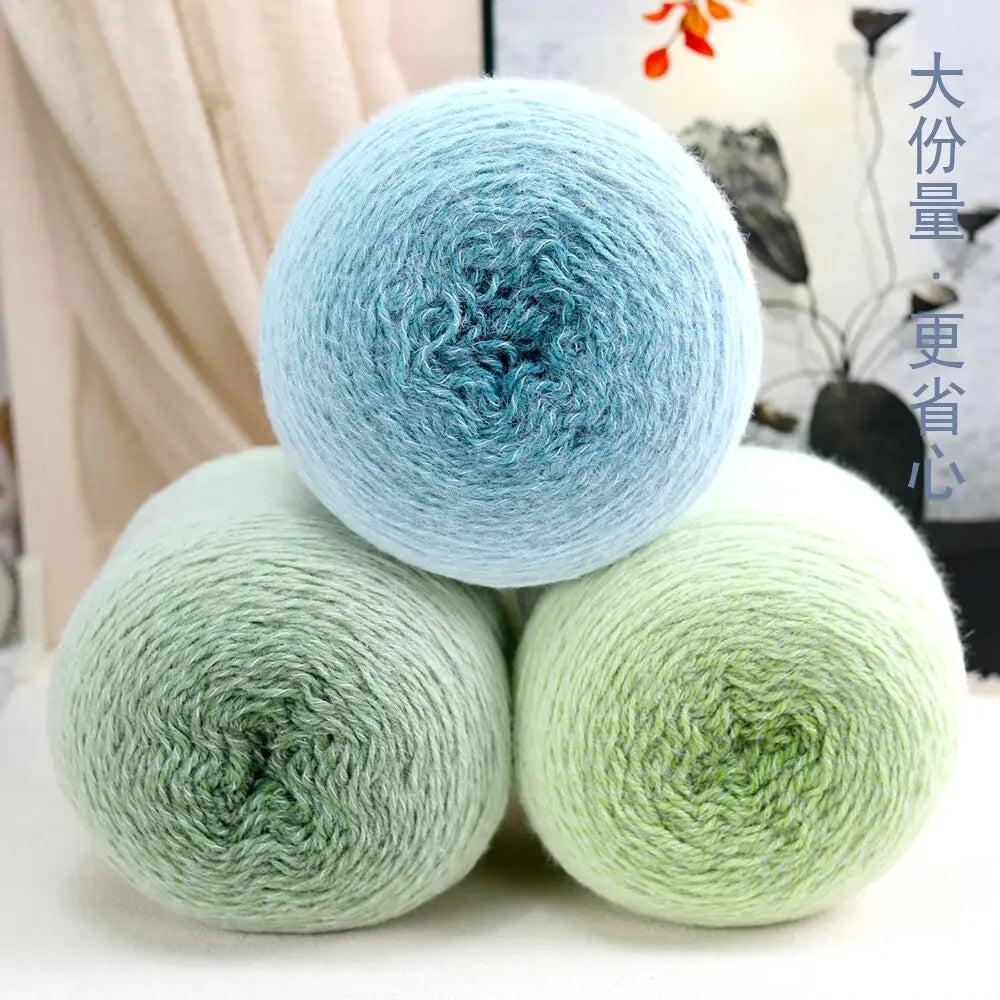 Gradient Yarn Super Skein 600g