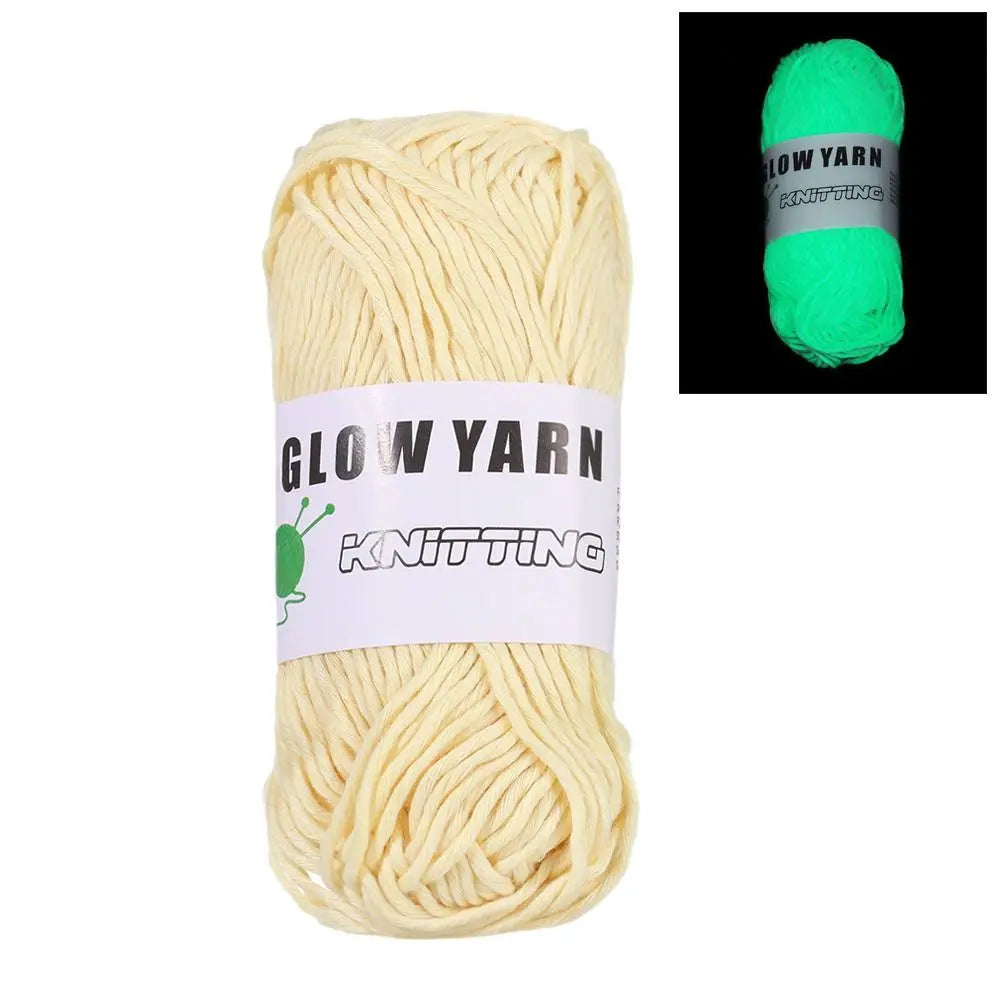 Novel Functional Yarn Glow in the Dark Polyester Luminous Chunky Yarn